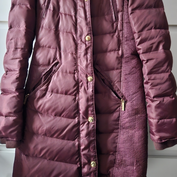 Burgundy puffer coat size Small - Picture 5 of 6